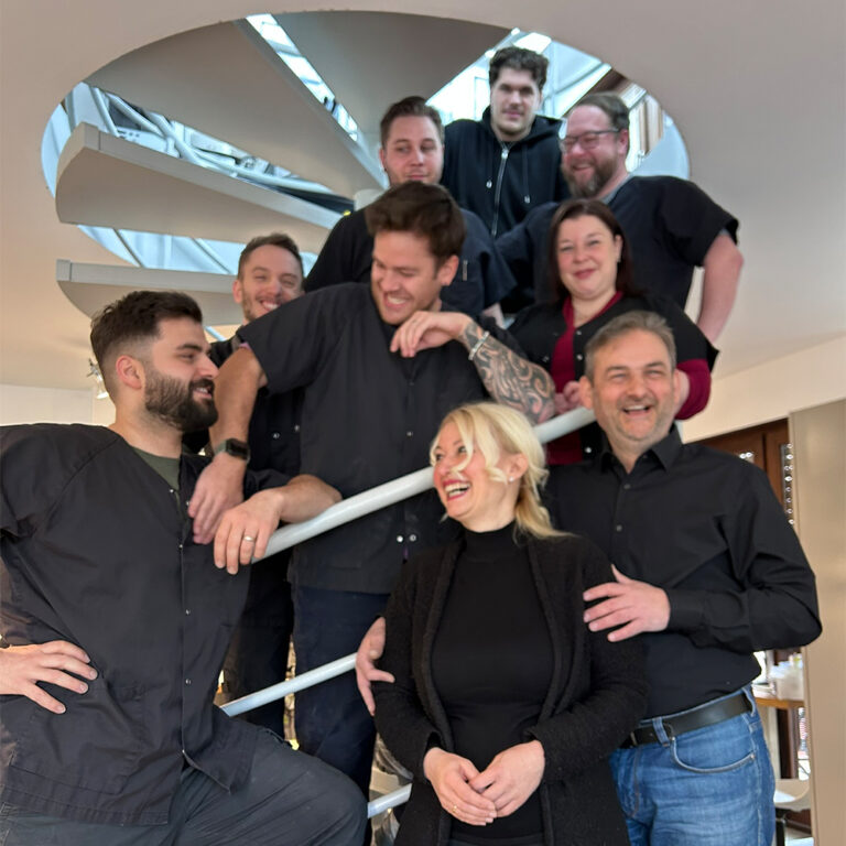 04_Team_18
